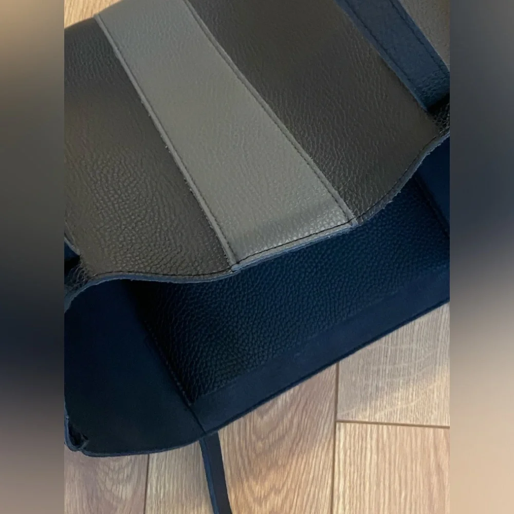 Vince Camuto Ciao Bella Black and Gray Leather Tote Bag – 17"x 11.5" - Picture 7 of 9